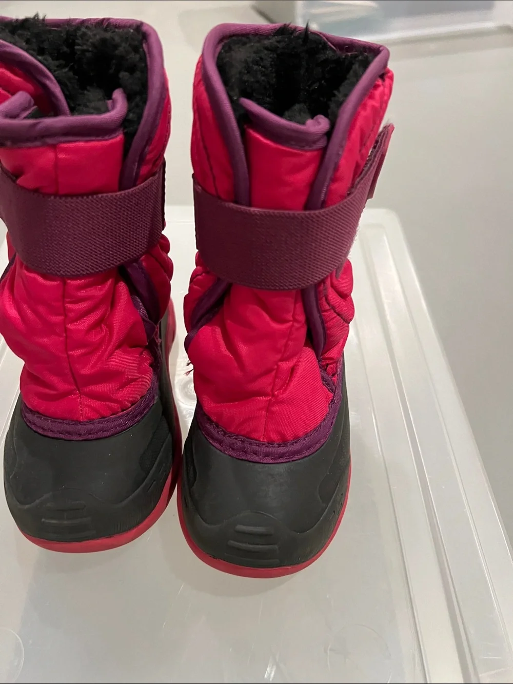 Kamik Snowbugs Insulated Snow Boots in Fuchsia with Plum Trim EUC